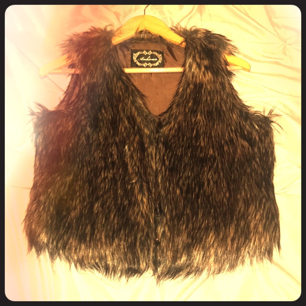 Fur vest